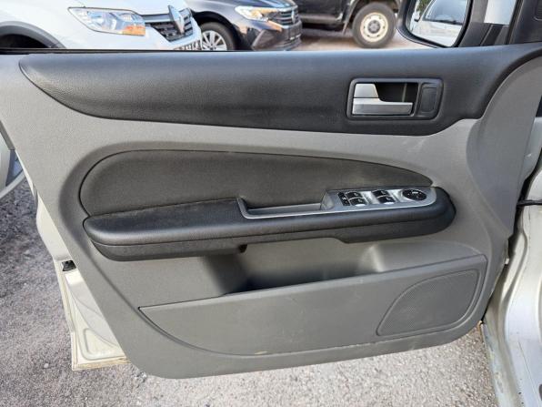 Ford Focus II Рестайлинг с пробегом 2008 года, цена 398 000 рублей, 224500 км, хэтчбек, Автокод Объявления
