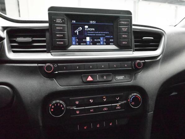 Kia Ceed III с пробегом 2019 года, цена 1 460 000 рублей, 148210 км, универсал, Автокод Объявления