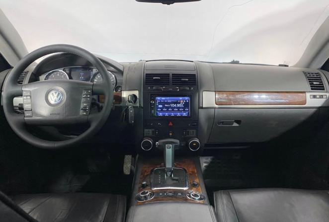 Volkswagen Touareg I Рестайлинг с пробегом 2008 года, цена 600 000 рублей, 281059 км, внедорожник, Автокод Объявления