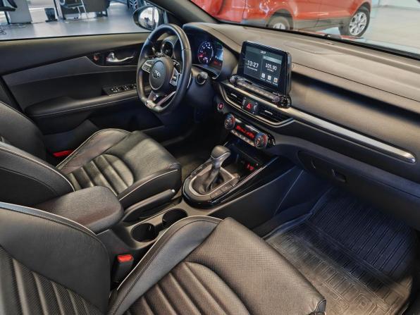 Kia Cerato IV с пробегом 2021 года, цена 1 999 000 рублей, 84120 км, седан, Автокод Объявления