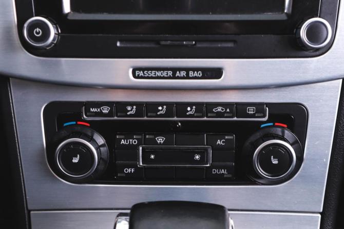 Volkswagen Passat B6 с пробегом 2010 года, цена 739 000 рублей, 179100 км, седан, Автокод Объявления
