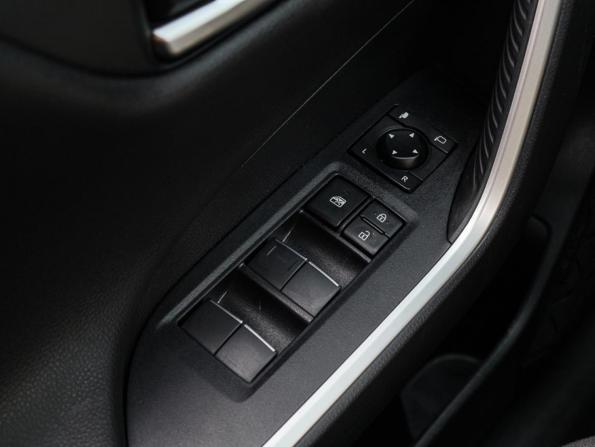 Toyota RAV4 V (XA50) с пробегом 2021 года, цена 3 650 000 рублей, 28245 км, внедорожник, Автокод Объявления