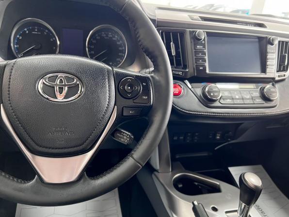 Toyota RAV4 IV (XA40) Рестайлинг с пробегом 2018 года, цена 2 395 000 рублей, 147403 км, внедорожник, Автокод Объявления