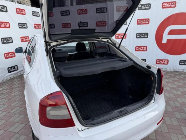 Skoda Octavia II (A5) Рестайлинг с пробегом 2011 года, цена 534 990 рублей, 273500 км, лифтбек, Автокод Объявления