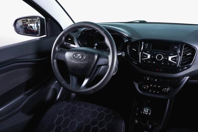 Lada (ВАЗ) Vesta I с пробегом 2017 года, цена 799 000 рублей, 144000 км, седан, Автокод Объявления