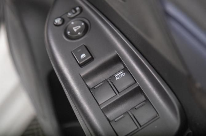 Honda Fit Shuttle I Рестайлинг с пробегом 2016 года, цена 1 259 000 рублей, 185000 км, универсал, Автокод Объявления