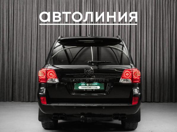 Toyota Land Cruiser 200 Series Рестайлинг 1 с пробегом 2012 года, цена 3 550 000 рублей, 195000 км, внедорожник, Автокод Объявления