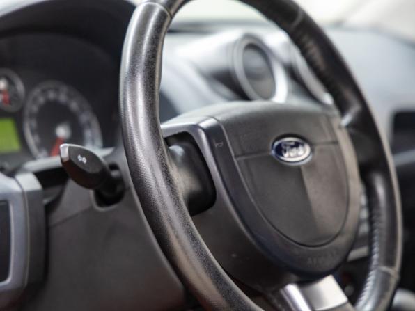 Ford Fiesta Mk5 с пробегом 2008 года, цена 418 000 рублей, 162610 км, хэтчбек, Автокод Объявления
