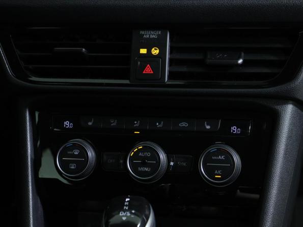 Volkswagen Taos I с пробегом 2021 года, цена 2 330 000 рублей, 57387 км, внедорожник, Автокод Объявления