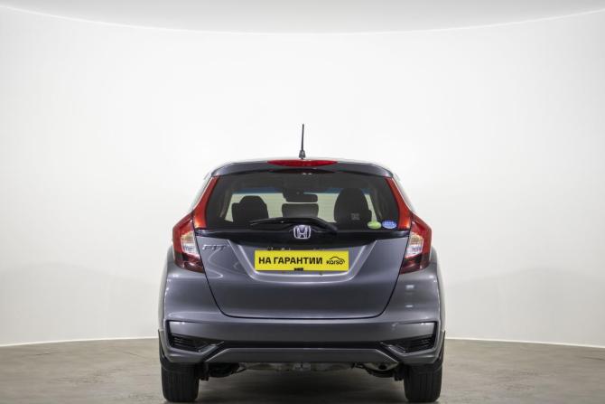 Honda Fit III Рестайлинг с пробегом 2018 года, цена 1 299 000 рублей, 90000 км, хэтчбек, Автокод Объявления