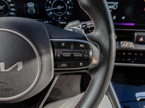 Kia Sportage V с пробегом 2024 года, цена 3 780 000 рублей, 68317 км, внедорожник, Автокод Объявления