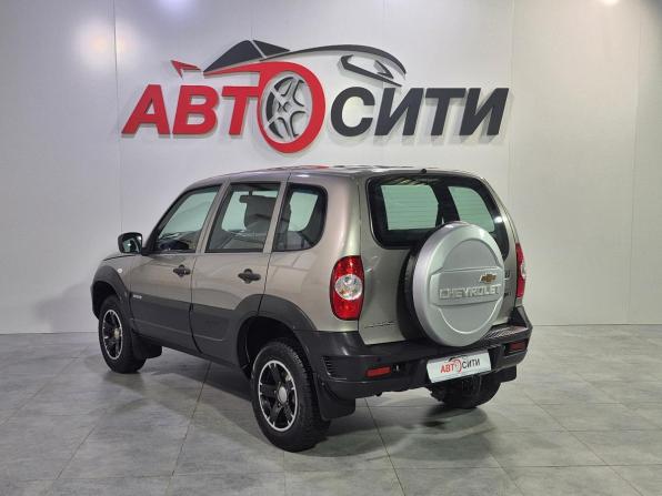 Chevrolet Niva I Рестайлинг с пробегом 2018 года, цена 732 000 рублей, 107000 км, внедорожник, Автокод Объявления