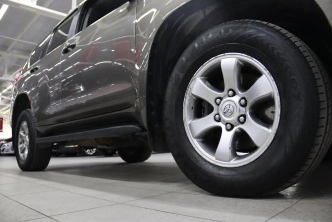 Toyota Land Cruiser Prado 150 Series Рестайлинг 1 с пробегом 2016 года, цена 2 595 950 рублей, 474351 км, внедорожник, Автокод Объявления