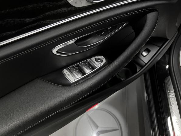 Mercedes-Benz E-Класс V (W213 S213 C238) Рестайлинг с пробегом 2023 года, цена 7 740 000 рублей, 41785 км, седан, Автокод Объявления