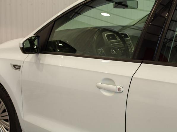 Volkswagen Polo V Рестайлинг с пробегом 2019 года, цена 1 430 000 рублей, 77979 км, седан, Автокод Объявления
