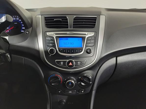 Hyundai Solaris I с пробегом 2014 года, цена 820 000 рублей, 158374 км, хэтчбек, Автокод Объявления