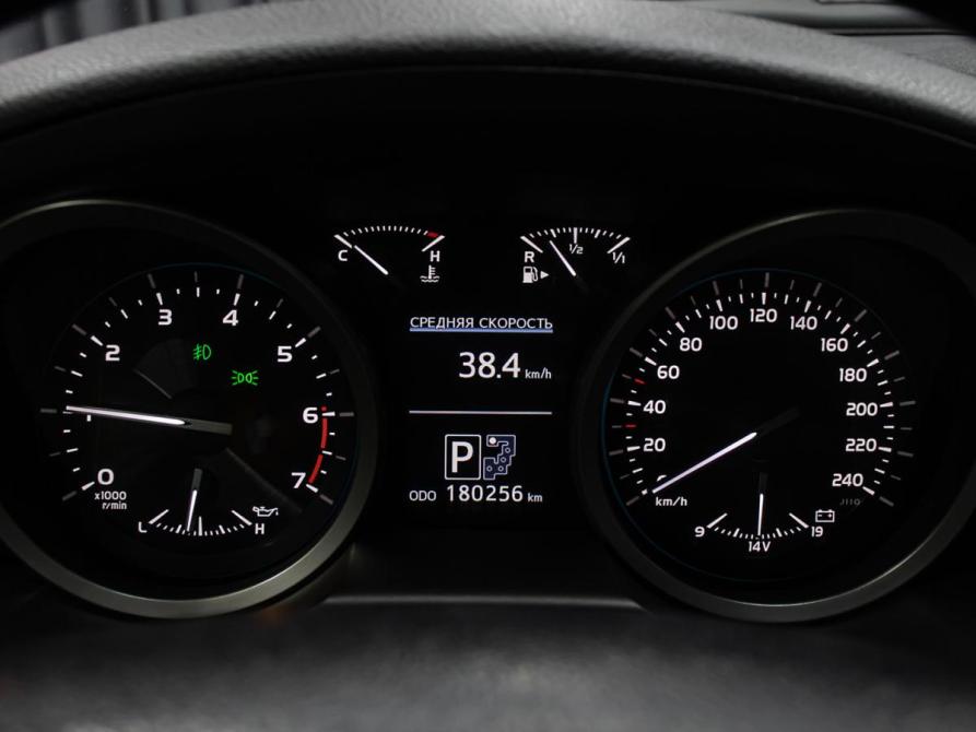 Toyota Land Cruiser 200 Series Рестайлинг 1 Москва  - изображение 13