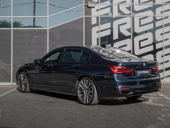 BMW 7 серии VI (G11/G12) с пробегом 2017 года, цена 2 400 000 рублей, 237189 км, седан, Автокод Объявления