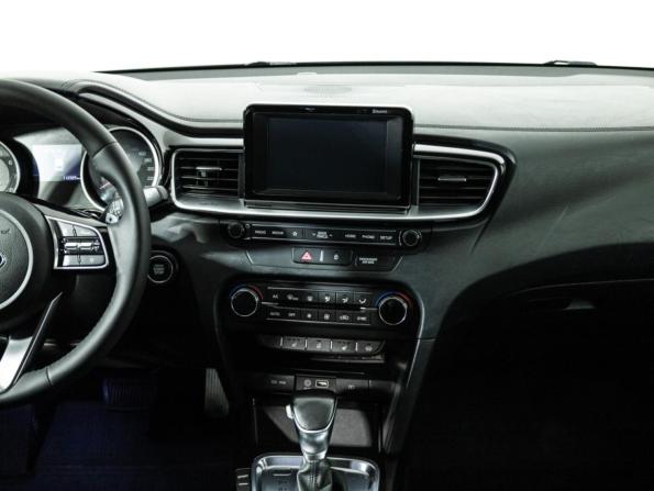 Kia Ceed III с пробегом 2019 года, цена 1 740 000 рублей, 112321 км, универсал, Автокод Объявления