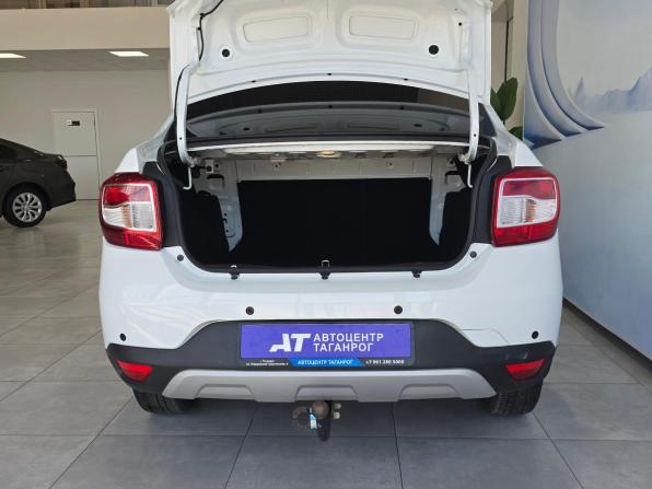 Renault Logan II Рестайлинг с пробегом 2020 года, цена 1 175 000 рублей, 77000 км, седан, Автокод Объявления