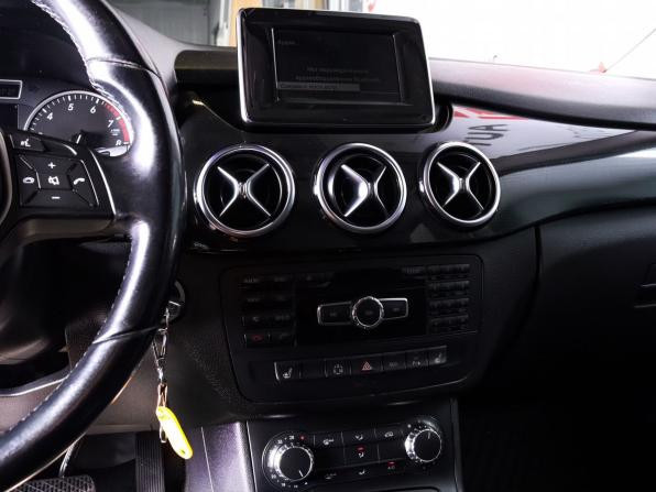 Mercedes-Benz B-Класс II (W246) с пробегом 2013 года, цена 1 000 000 рублей, 204000 км, хэтчбек, Автокод Объявления