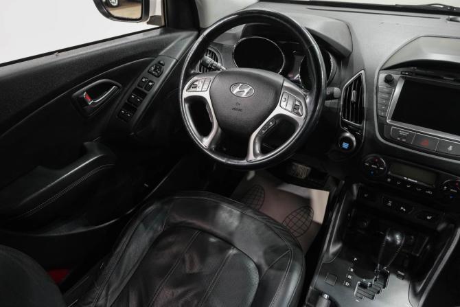 Hyundai ix35 I Рестайлинг с пробегом 2013 года, цена 1 709 000 рублей, 130000 км, внедорожник, Автокод Объявления