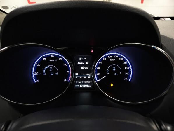 Hyundai ix35 I Рестайлинг с пробегом 2014 года, цена 1 220 000 рублей, 175710 км, внедорожник, Автокод Объявления