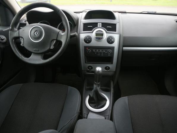 Renault Megane II Рестайлинг с пробегом 2009 года, цена 294 000 рублей, 235000 км, седан, Автокод Объявления