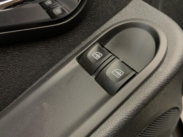 Renault Duster I Рестайлинг с пробегом 2018 года, цена 1 399 000 рублей, 60101 км, внедорожник, Автокод Объявления