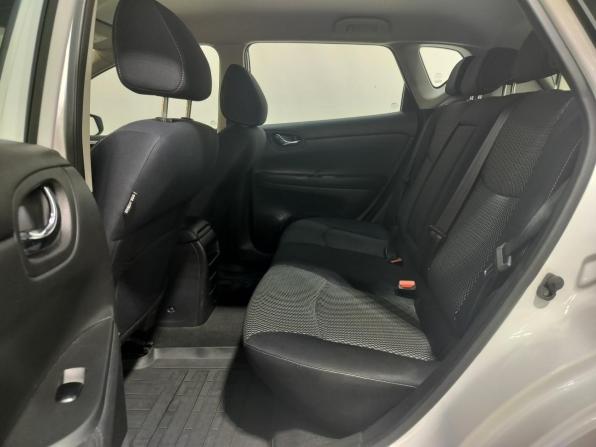Nissan Tiida II с пробегом 2015 года, цена 1 030 000 рублей, 151951 км, хэтчбек, Автокод Объявления