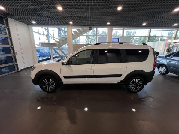 Lada (ВАЗ) Largus I Рестайлинг с пробегом 2025 года, цена 1 830 000 рублей, 1529 км, универсал, Автокод Объявления