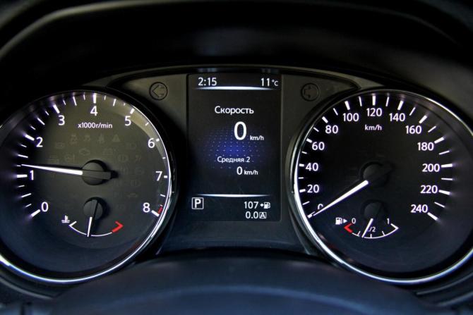 Nissan Qashqai II с пробегом 2015 года, цена 1 352 900 рублей, 164200 км, внедорожник, Автокод Объявления