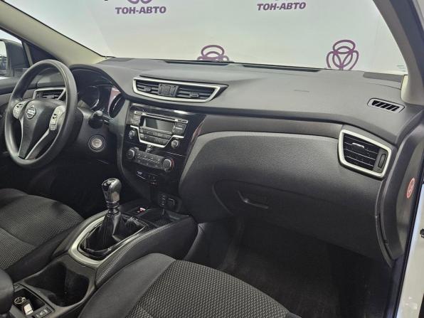Nissan Qashqai II с пробегом 2016 года, цена 1 681 000 рублей, 81152 км, внедорожник, Автокод Объявления