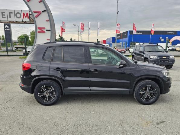 Volkswagen Tiguan I Рестайлинг с пробегом 2013 года, цена 1 352 000 рублей, 180343 км, внедорожник, Автокод Объявления