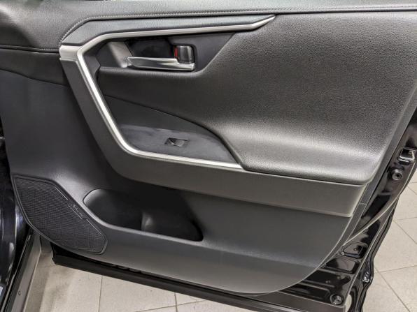 Toyota RAV4 V (XA50) с пробегом 2021 года, цена 3 750 000 рублей, 118626 км, внедорожник, Автокод Объявления