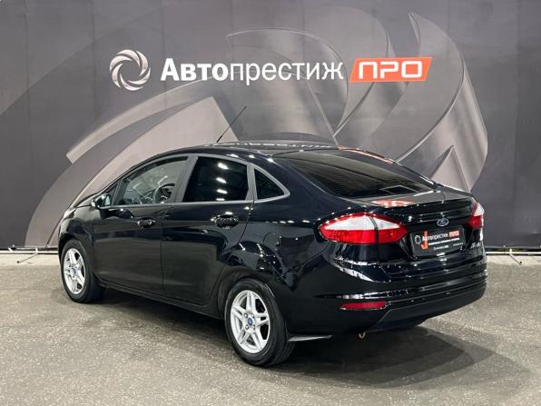 Ford Fiesta Mk6 Рестайлинг с пробегом 2015 года, цена 625 000 рублей, 120072 км, седан, Автокод Объявления