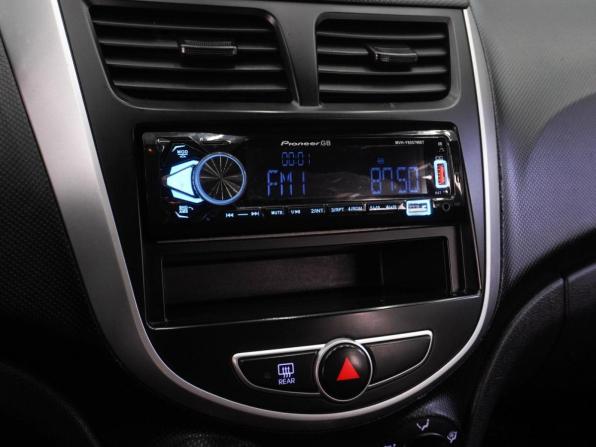 Hyundai Solaris I с пробегом 2012 года, цена 699 000 рублей, 198531 км, хэтчбек, Автокод Объявления