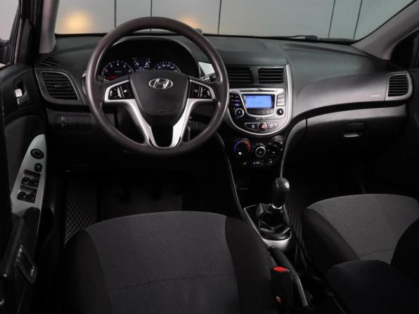 Hyundai Solaris I с пробегом 2012 года, цена 699 000 рублей, 191906 км, седан, Автокод Объявления