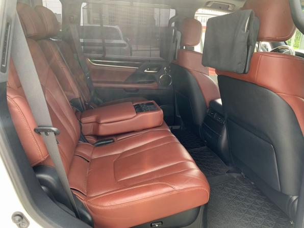 Lexus LX III Рестайлинг 2 с пробегом 2016 года, цена 6 990 000 рублей, 266395 км, внедорожник, Автокод Объявления
