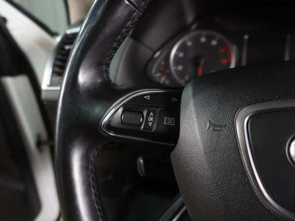 Audi Q5 I (8R) с пробегом 2010 года, цена 1 499 000 рублей, 236361 км, внедорожник, Автокод Объявления