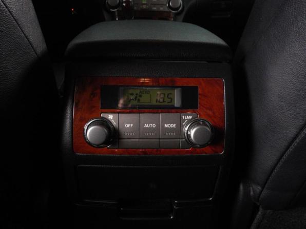 Toyota Highlander II (XU40) Рестайлинг с пробегом 2013 года, цена 1 499 000 рублей, 252040 км, внедорожник, Автокод Объявления