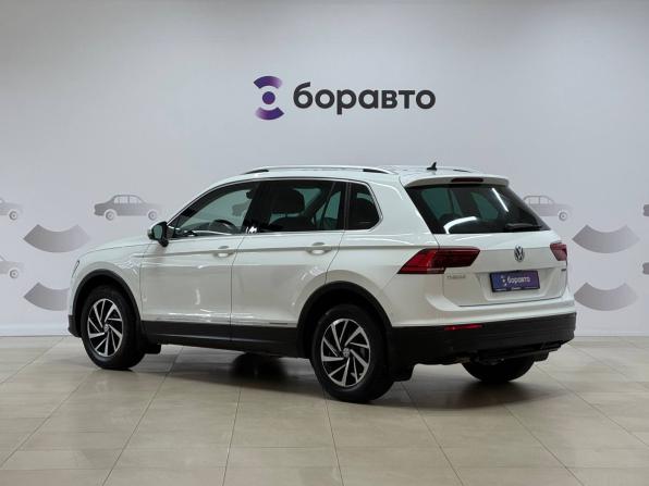 Volkswagen Tiguan II с пробегом 2018 года, цена 1 990 000 рублей, 176028 км, внедорожник, Автокод Объявления
