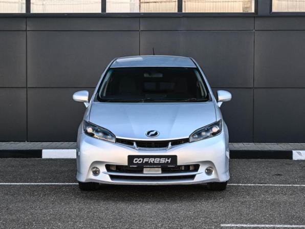 Toyota Wish II с пробегом 2010 года, цена 989 000 рублей, 242263 км, минивэн, Автокод Объявления