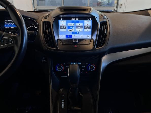 Ford Kuga II Рестайлинг с пробегом 2018 года, цена 1 650 000 рублей, 76500 км, внедорожник, Автокод Объявления