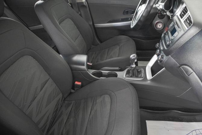 Kia Ceed II с пробегом 2013 года, цена 1 049 000 рублей, 176500 км, хэтчбек, Автокод Объявления