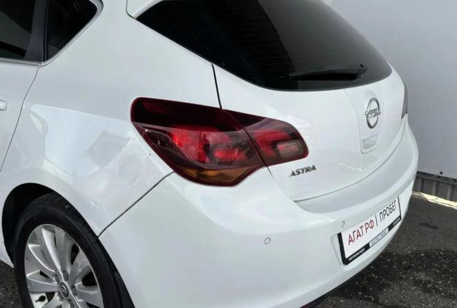 Opel Astra J с пробегом 2012 года, цена 599 000 рублей, 183638 км, хэтчбек, Автокод Объявления
