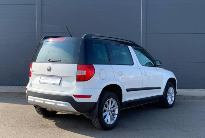 Skoda Yeti I Рестайлинг с пробегом 2015 года, цена 960 000 рублей, 151043 км, внедорожник, Автокод Объявления