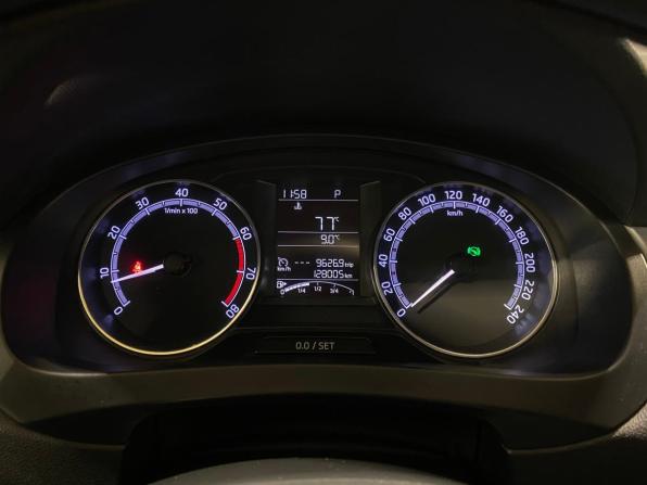 Skoda Rapid I Рестайлинг с пробегом 2019 года, цена 1 330 000 рублей, 128004 км, лифтбек, Автокод Объявления