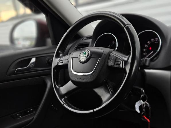Skoda Yeti I с пробегом 2011 года, цена 910 000 рублей, 173000 км, внедорожник, Автокод Объявления