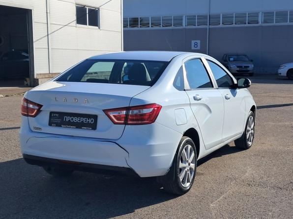 Lada (ВАЗ) Vesta I с пробегом 2022 года, цена 820 000 рублей, 153370 км, седан, Автокод Объявления